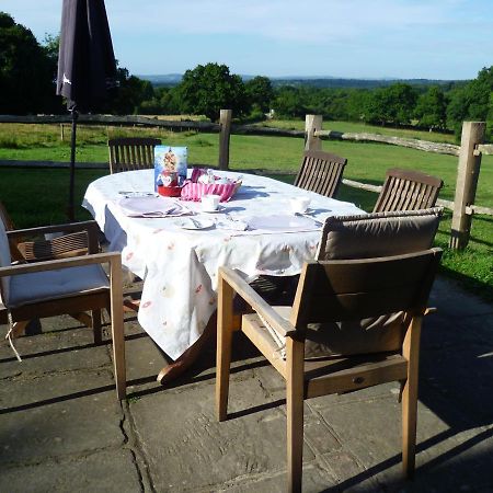 Moaps Farm B&B Support Small Business, Welcome, Check In From 5 Pm Danehill Dış mekan fotoğraf