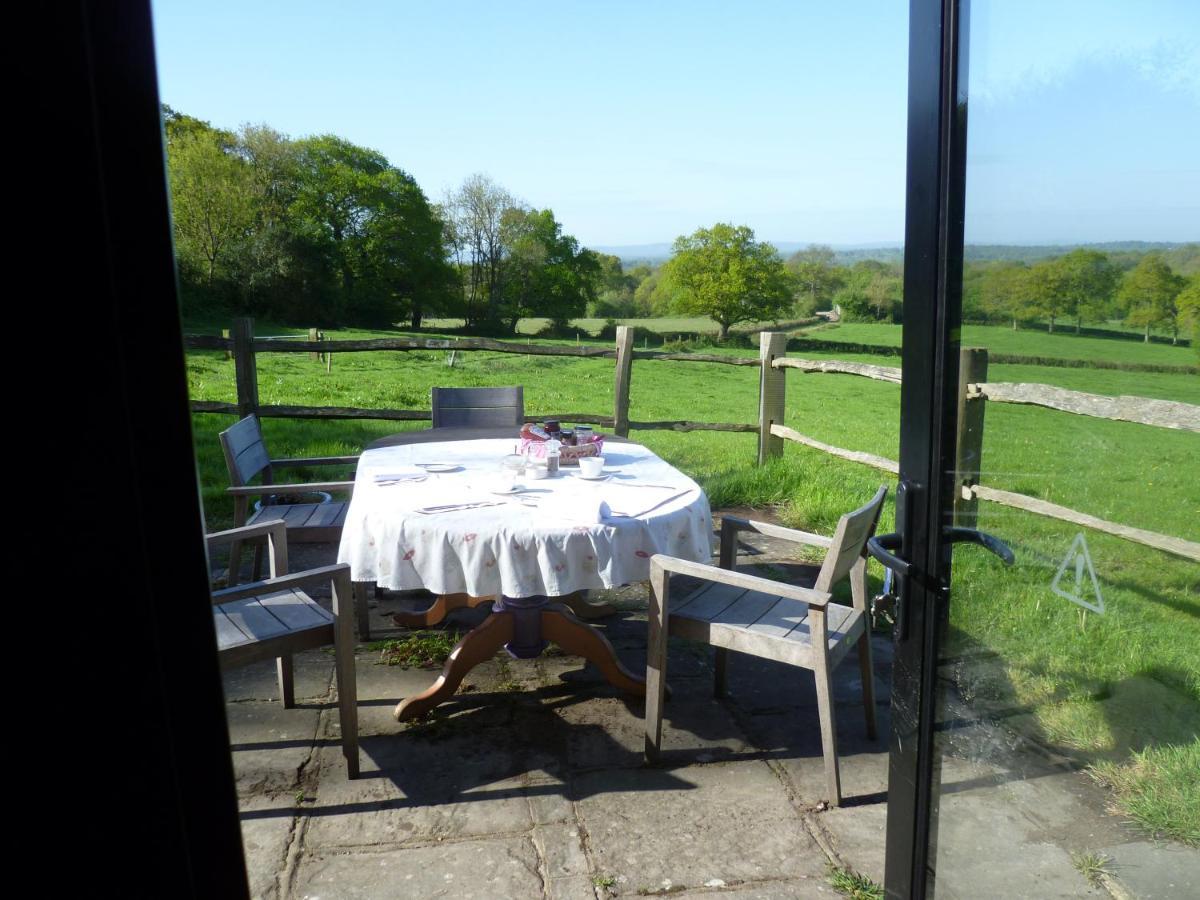 Moaps Farm B&B Support Small Business, Welcome, Check In From 5 Pm Danehill Dış mekan fotoğraf