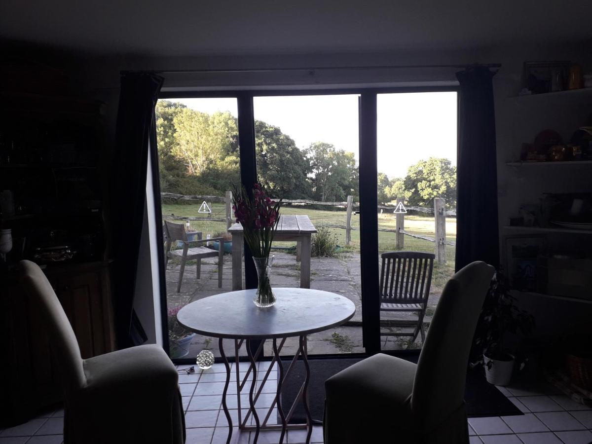 Moaps Farm B&B Support Small Business, Welcome, Check In From 5 Pm Danehill Dış mekan fotoğraf