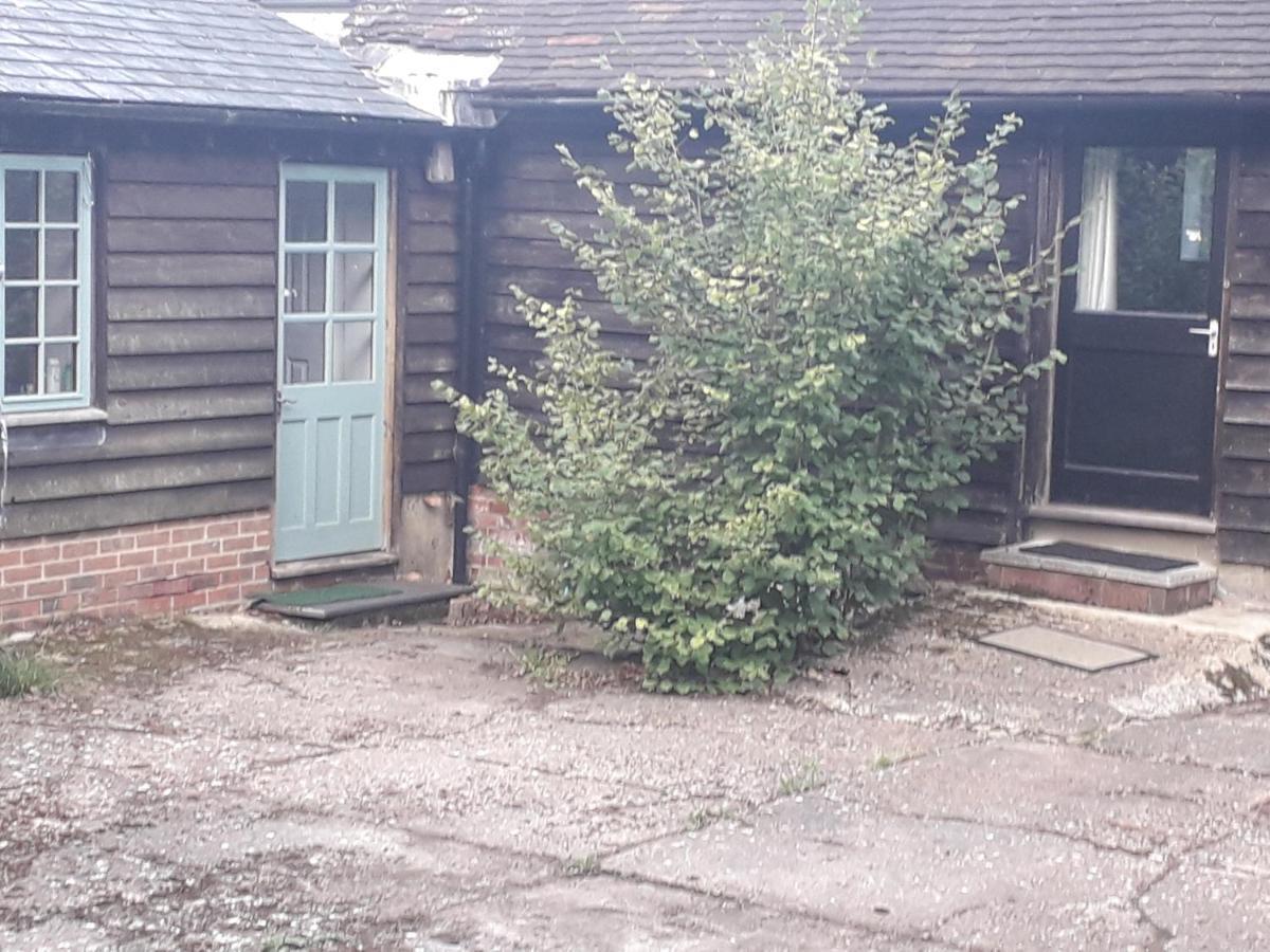Moaps Farm B&B Support Small Business, Welcome, Check In From 5 Pm Danehill Dış mekan fotoğraf