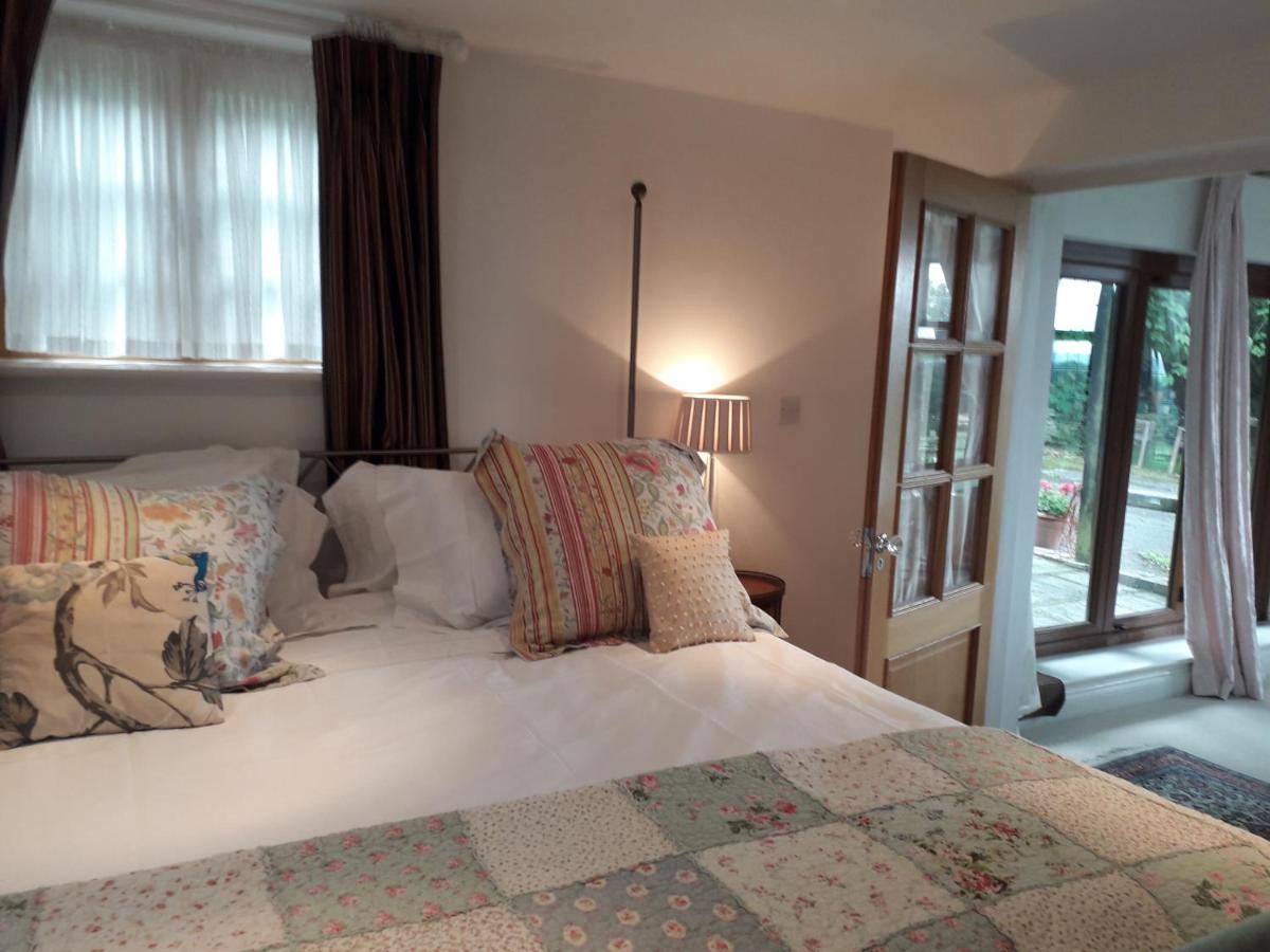 Moaps Farm B&B Support Small Business, Welcome, Check In From 5 Pm Danehill Dış mekan fotoğraf