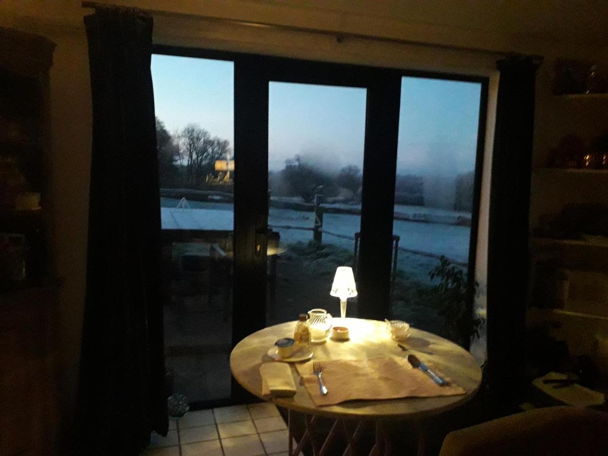 Moaps Farm B&B Support Small Business, Welcome, Check In From 5 Pm Danehill Dış mekan fotoğraf